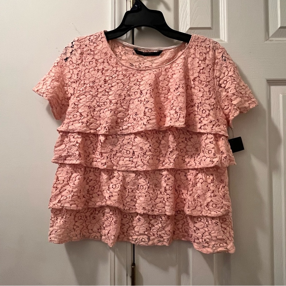Zara woman’s short sleeve blouse, size large, color pink